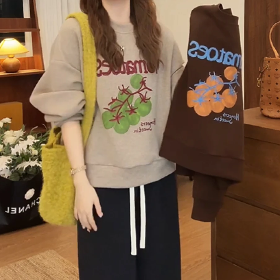 设计感番茄刺绣圆领卫衣女2025新款秋季百搭休闲慵懒风长袖上衣