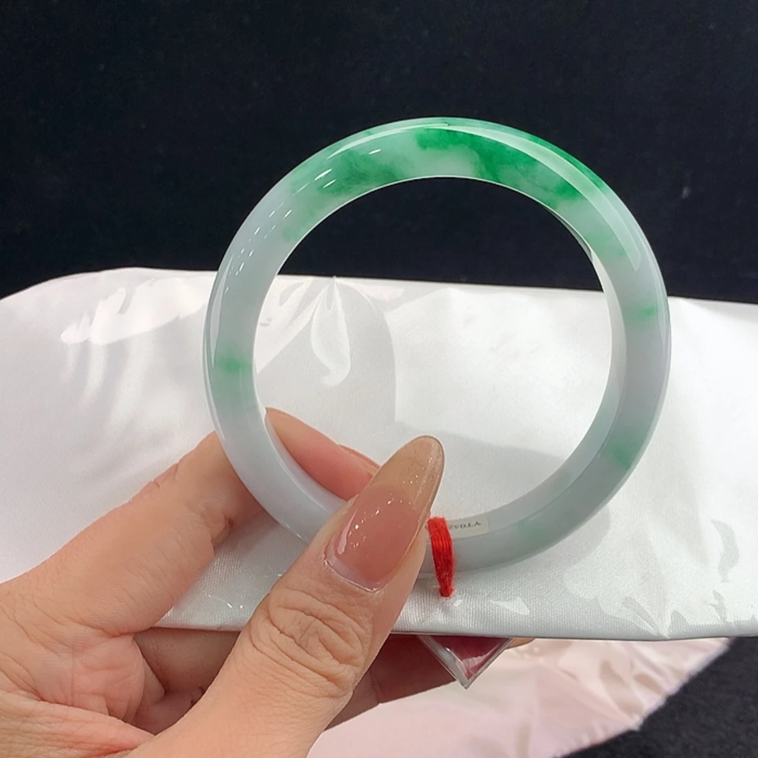 【闪购商品】未镶嵌手镯翡翠正62