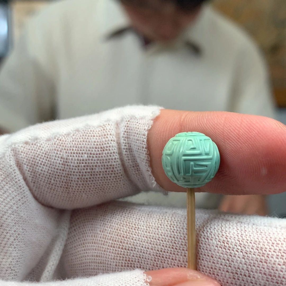 绿松石未镶嵌挂件