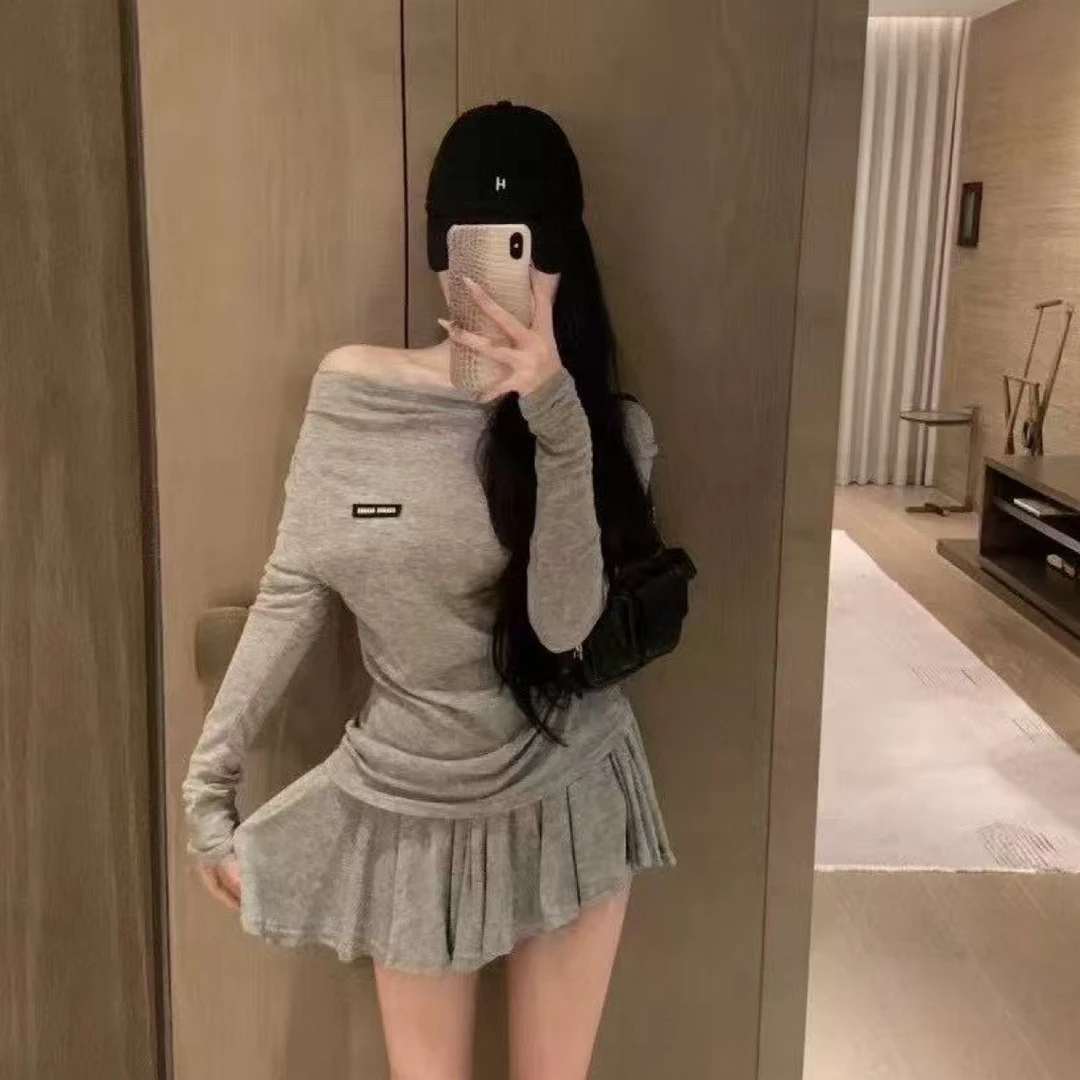 长袖上衣搭配高腰百褶短裙减龄时尚学院风秋季服饰套装