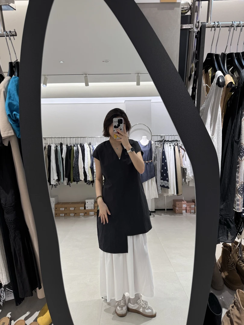 18512-BOENSESI-简约包袖宽松连衣裙