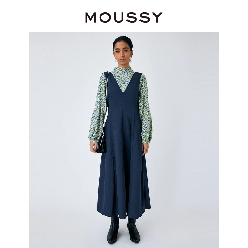 MOUSSY 秋冬新款大V领无袖收腰淑女长款简约纯色百搭连衣裙女