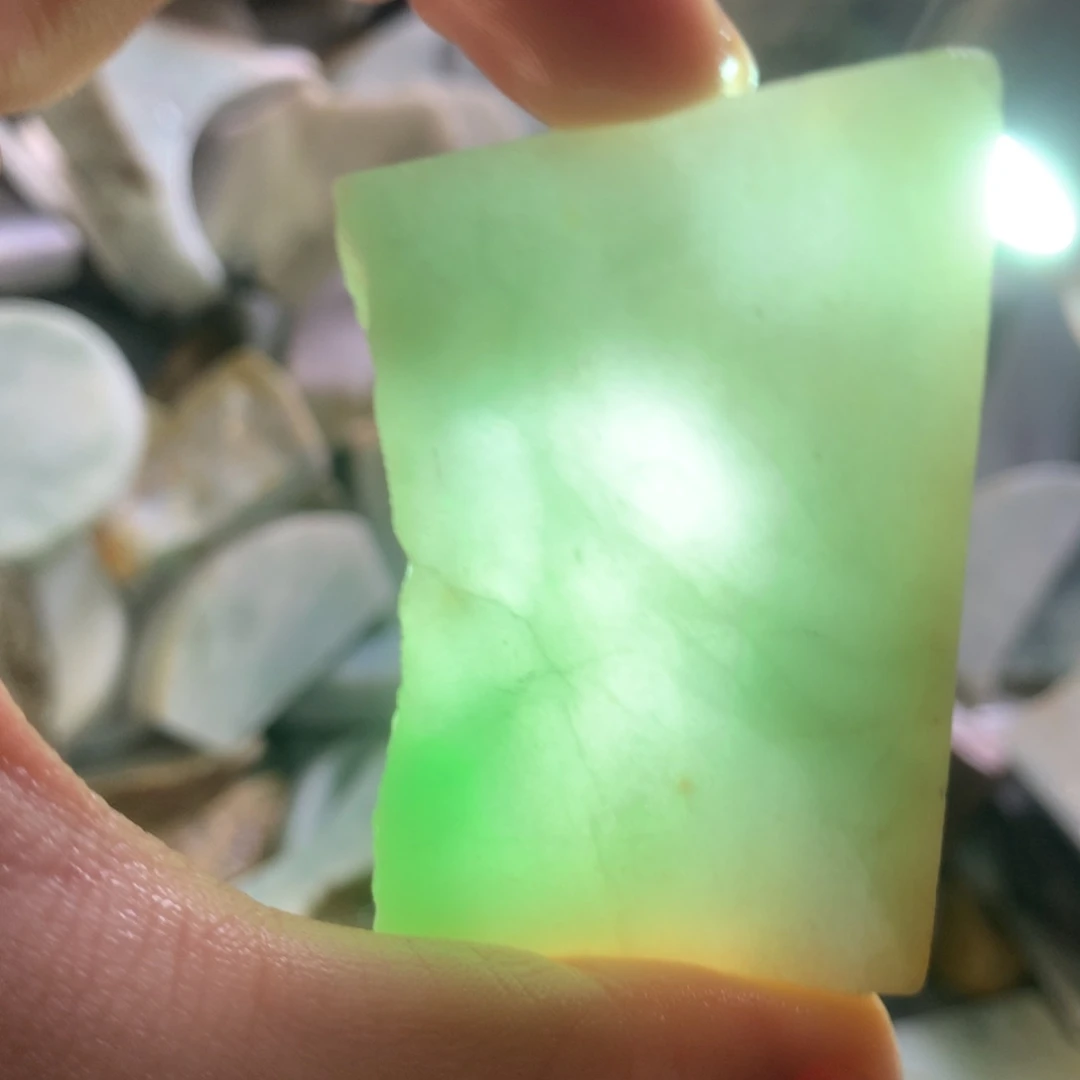 翡翠颈饰未镶嵌缅甸翡翠