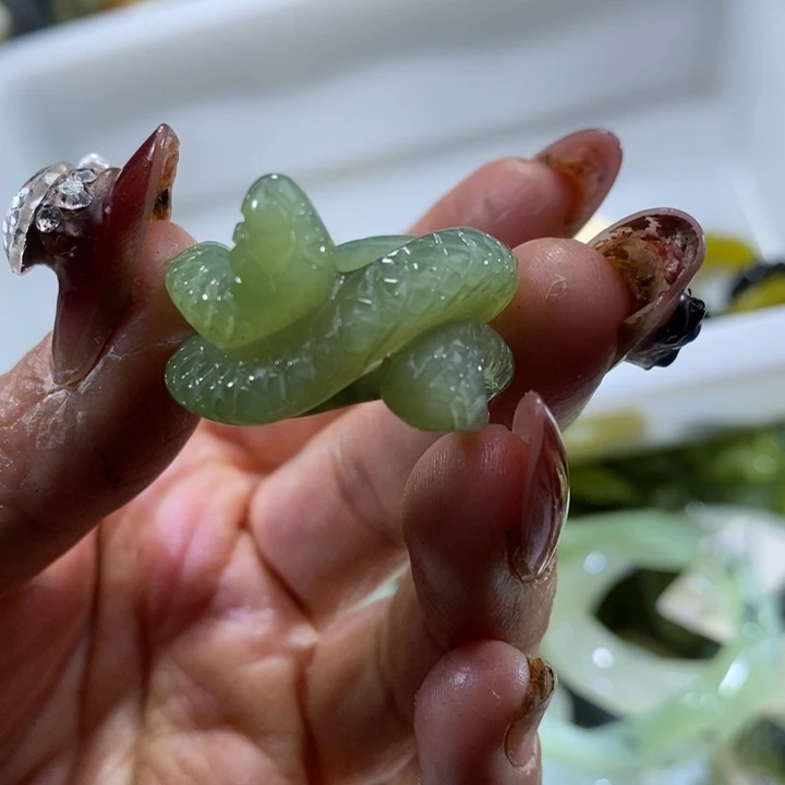 岫玉未镶嵌岫玉戒指