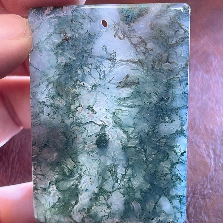 玛瑙/玉髓颈饰未镶嵌清**。