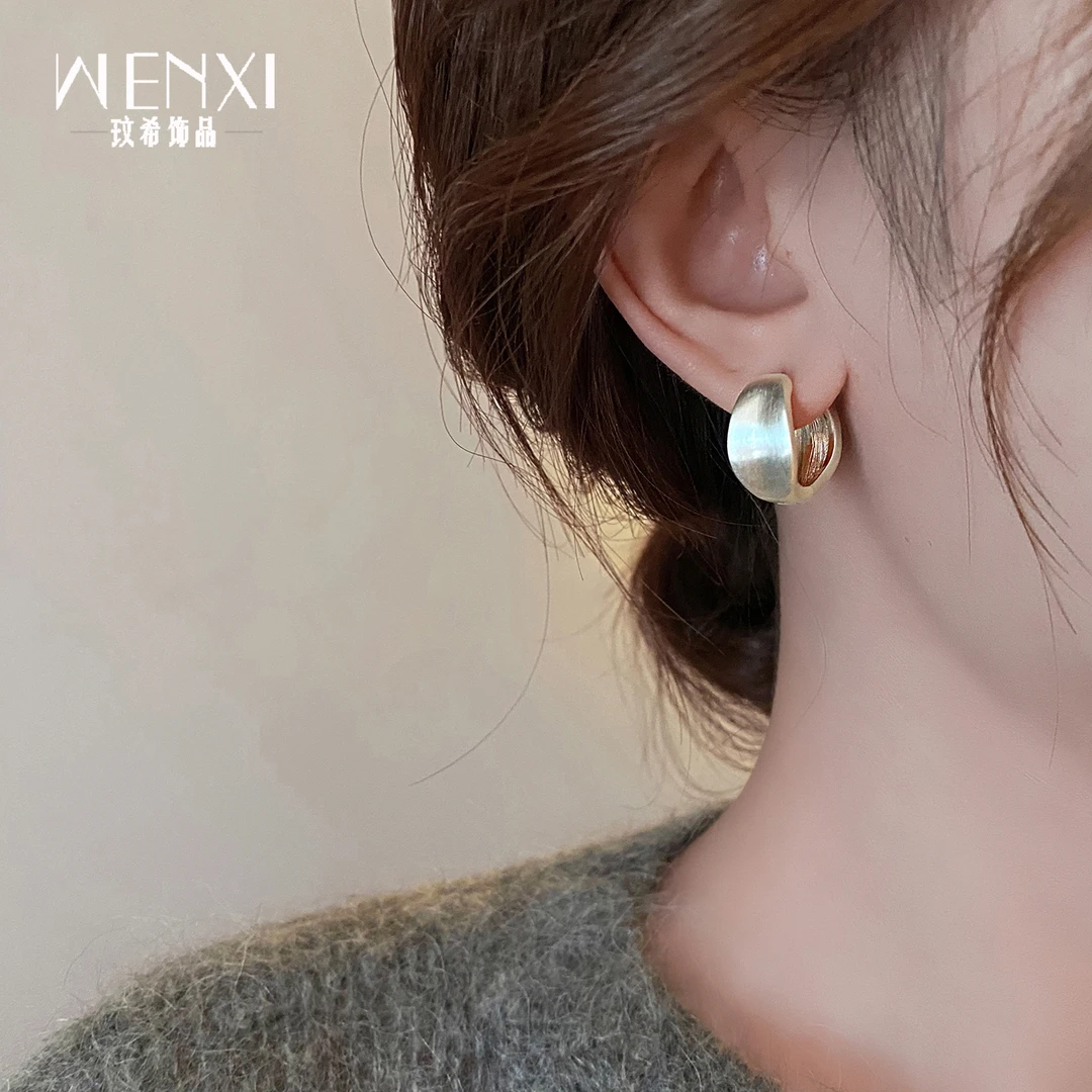 铜合金耳饰 银色拉丝耳环独特漂亮耳钉轻奢高级感小众巨好看耳饰