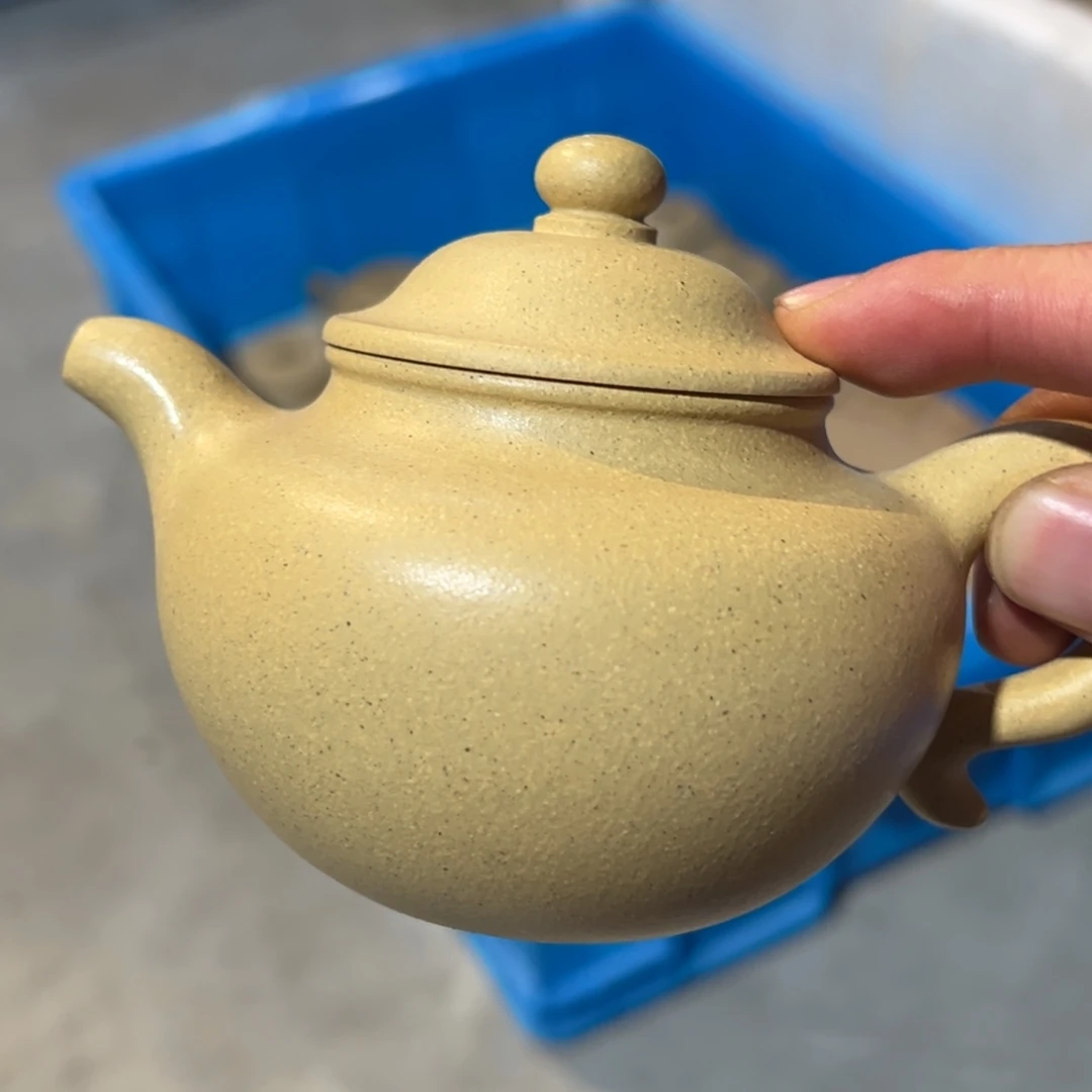 茶壶紫砂紫砂的味道很浓