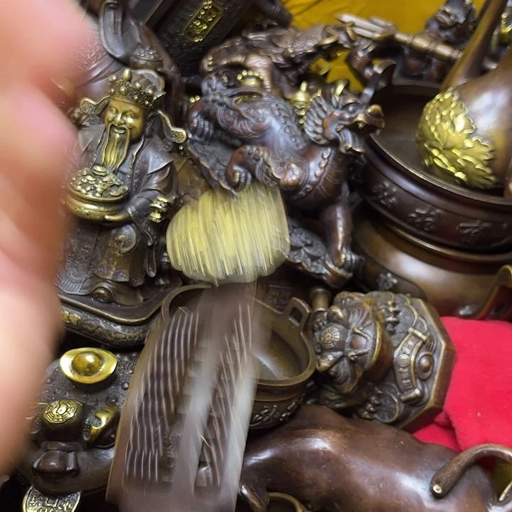 诚信经营精美铜器