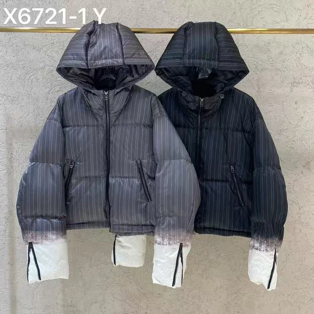 6721冬季新款连帽条纹宽松休闲女士秋冬款外套He