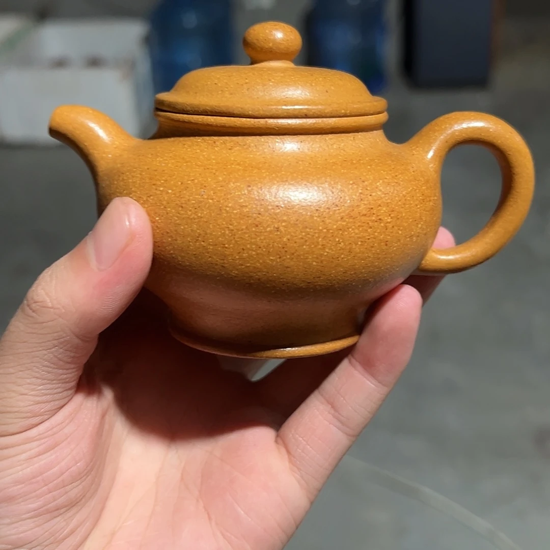 茶壶紫砂紫砂的味道很