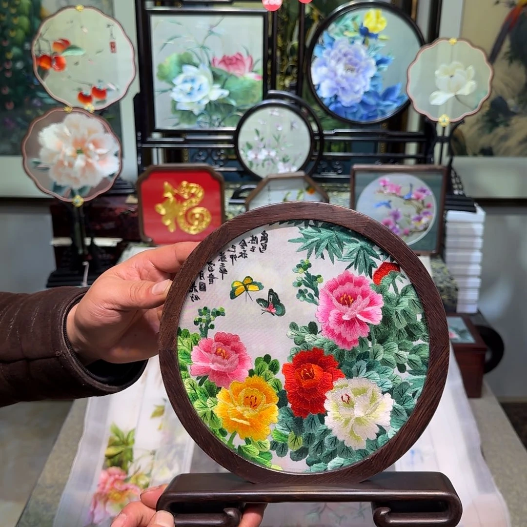 刺绣刺绣工艺精湛