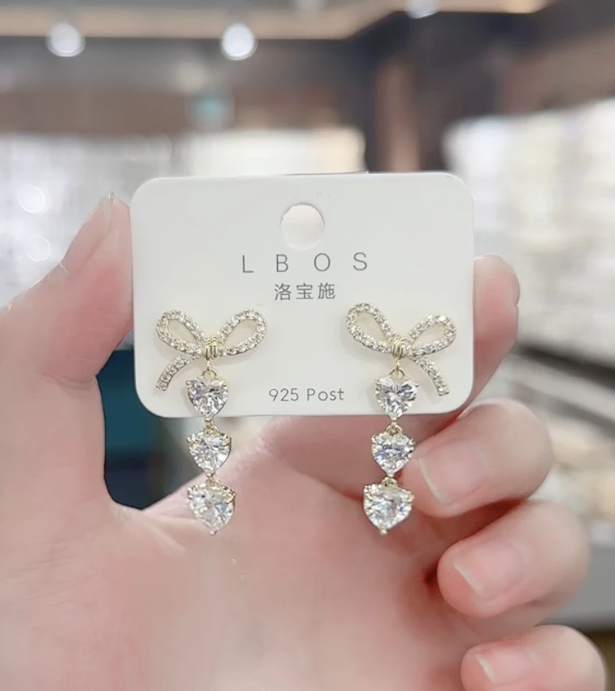 铜合金耳饰 蝴蝶结锆石爱心耳钉女轻奢小众独特设计高级感耳饰