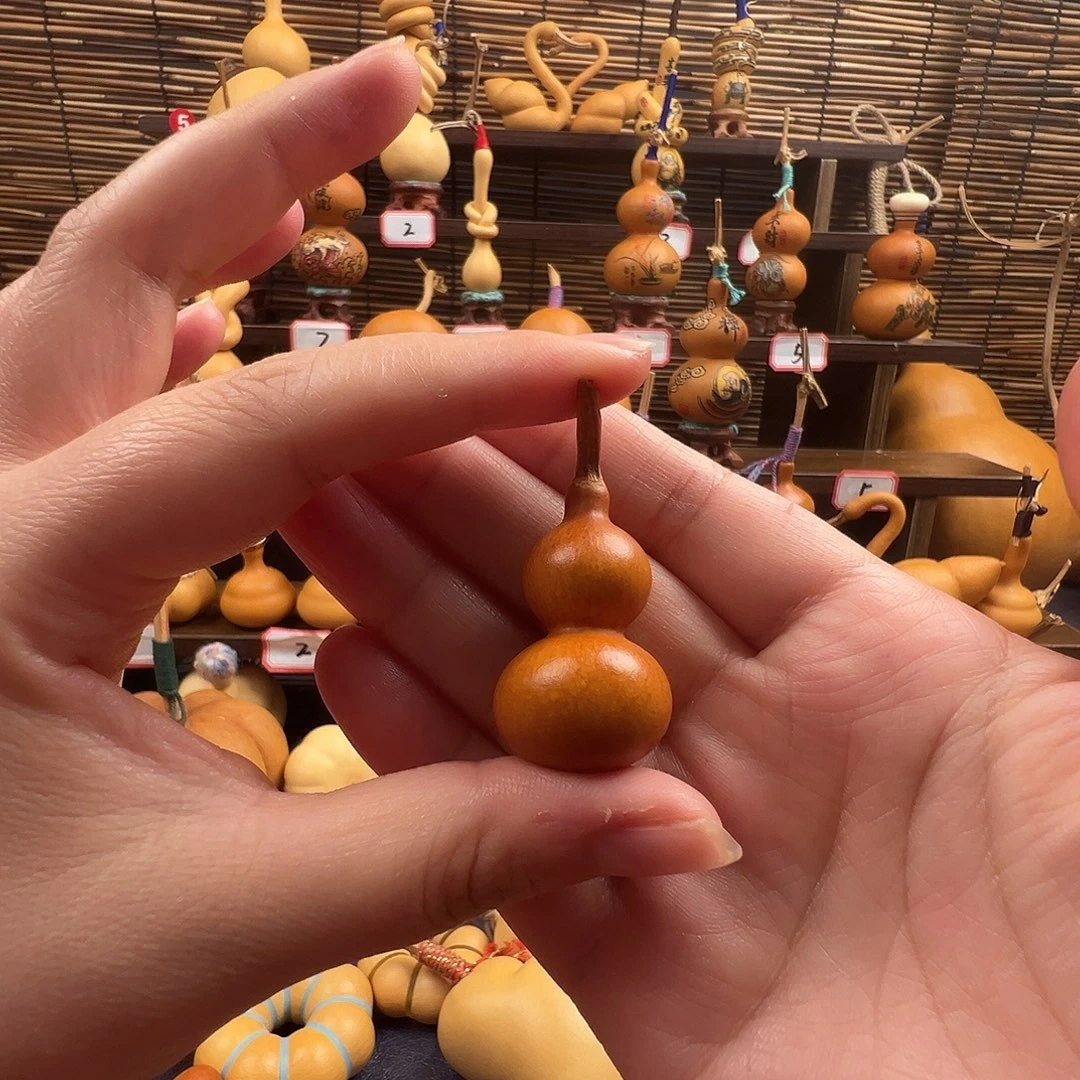 l***y哈哈哈哈哈哈哈哈哈哈