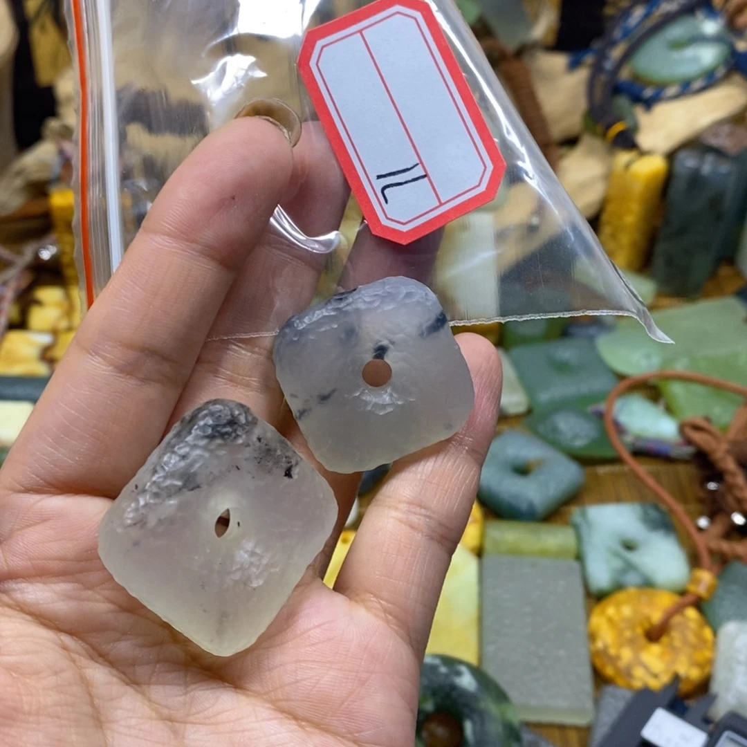 蛇纹石玉挂件未镶嵌?****?