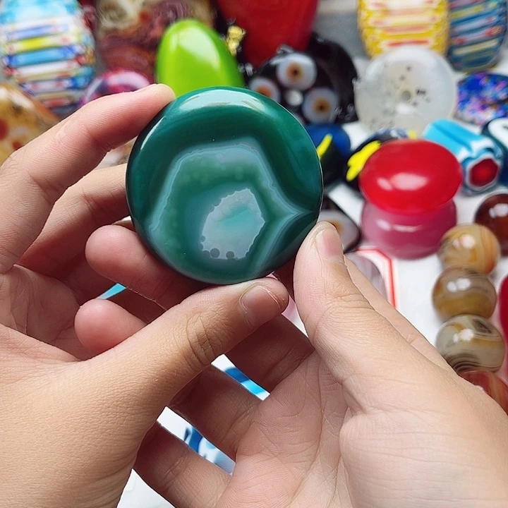 玛瑙/玉髓未镶嵌珠宝奇石