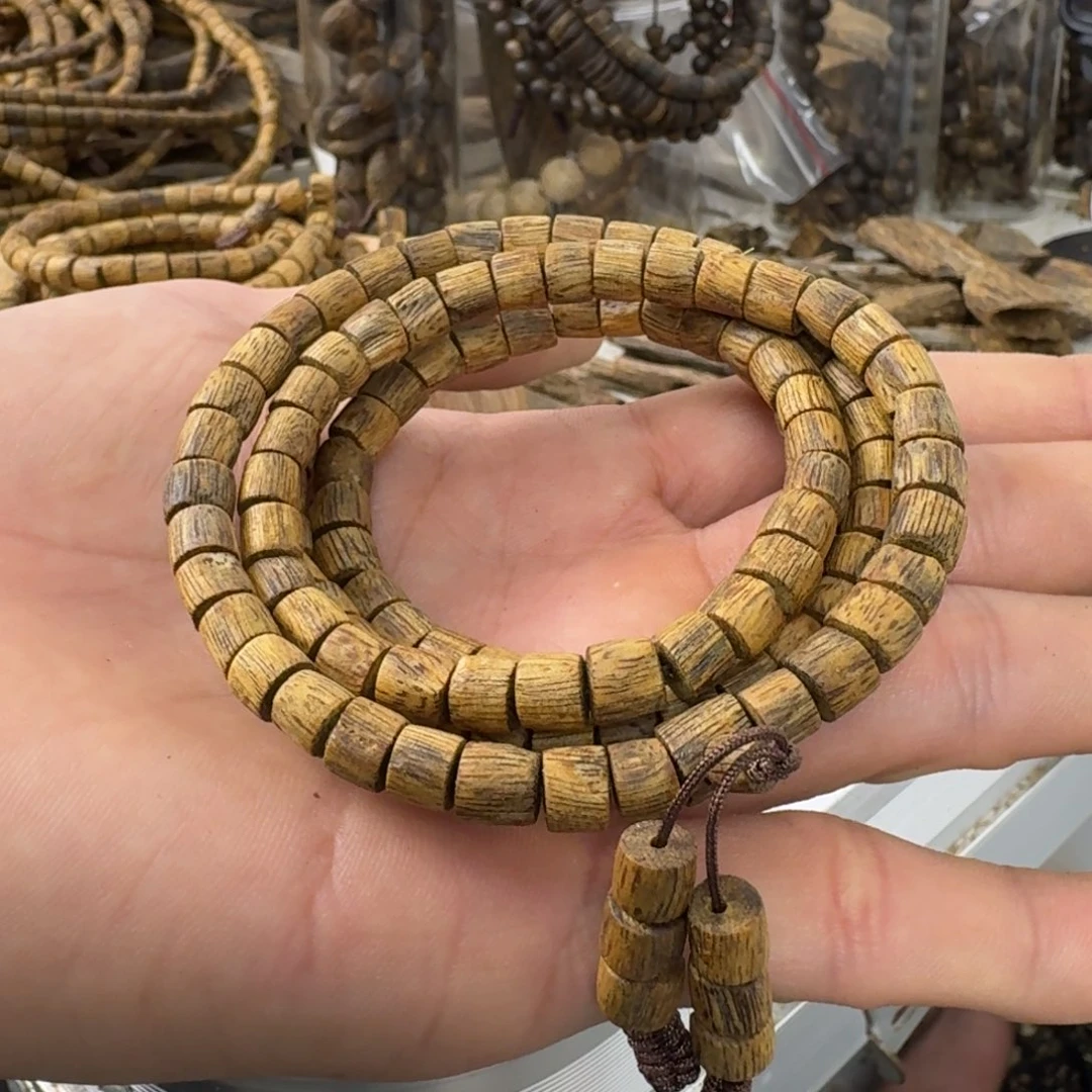 用***9手串沉香海南乌身圆叶多圈17克