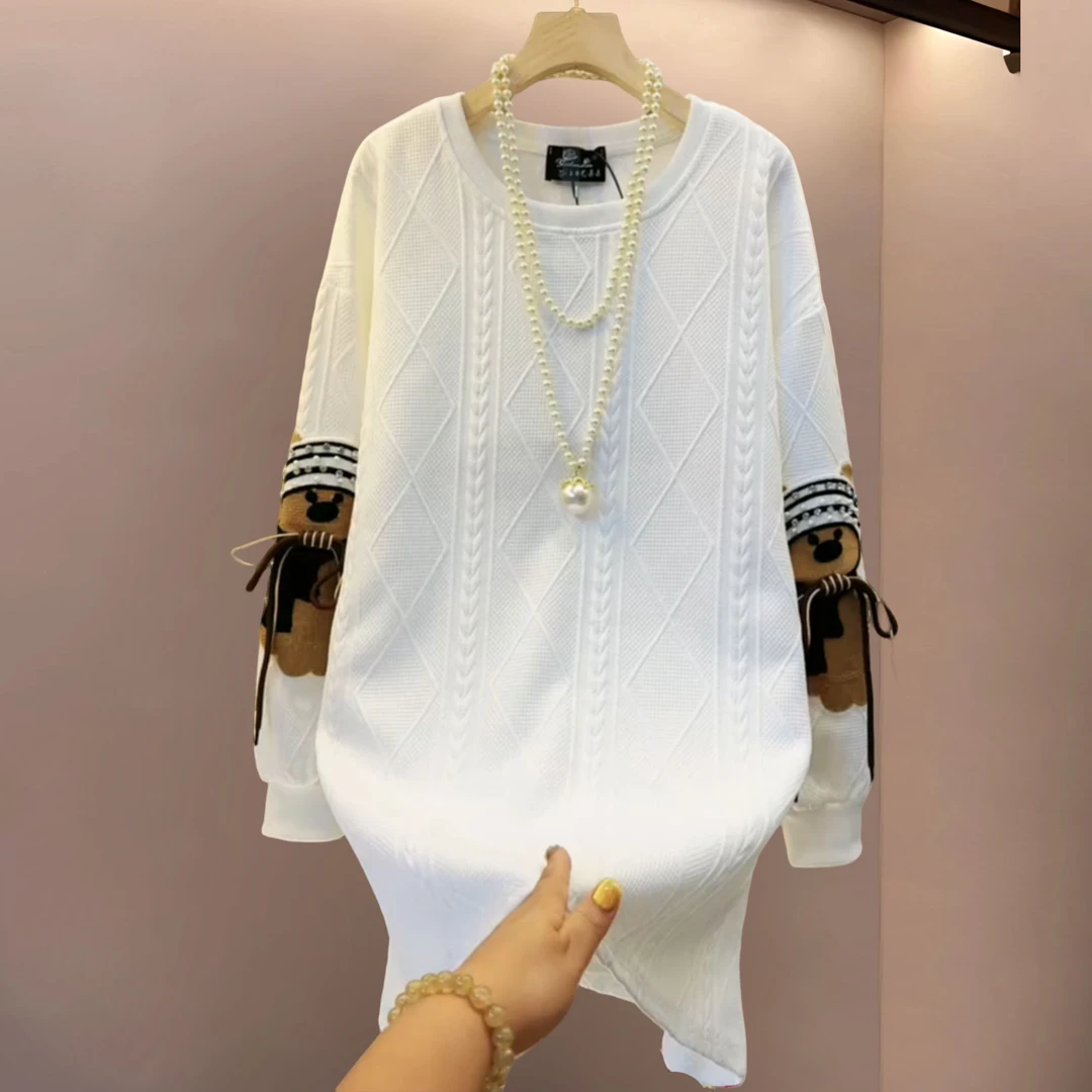 秋季大码女装胖妹妹白色纯色圆领小熊大版遮肉宽松显瘦时尚长袖