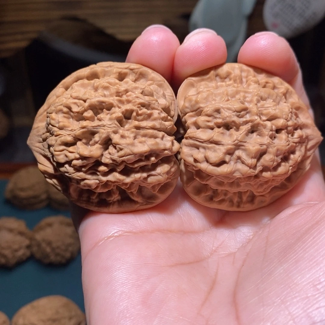 文玩核桃吊坠46官帽