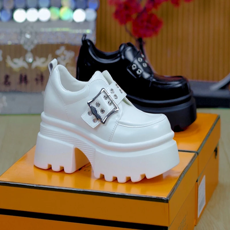 9cm小个子皮带扣厚底乐福鞋女2025春季新款百搭增高休闲小皮鞋