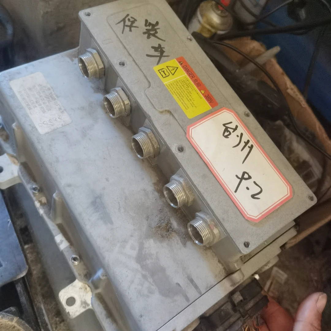 2016年众泰T200控制器拆车件
