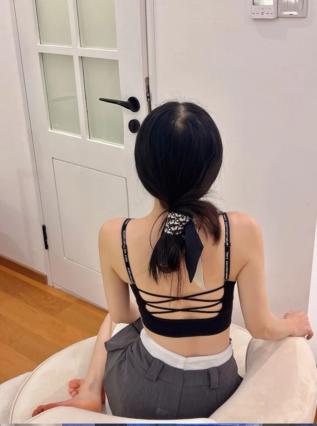 2025爆款无痕吊带美背一体文胸打底背心女士内衣性感聚拢收副乳