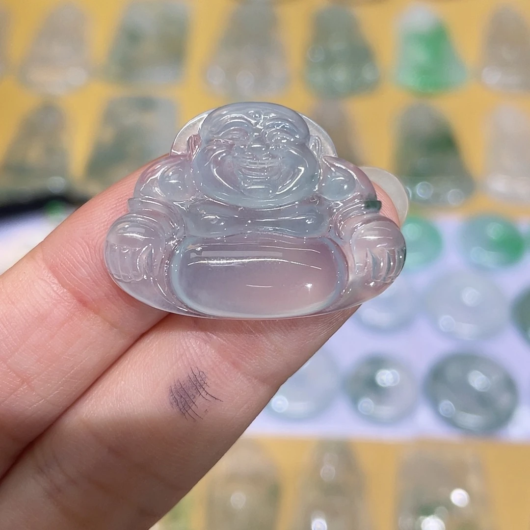 翡翠未镶嵌颈饰佛公