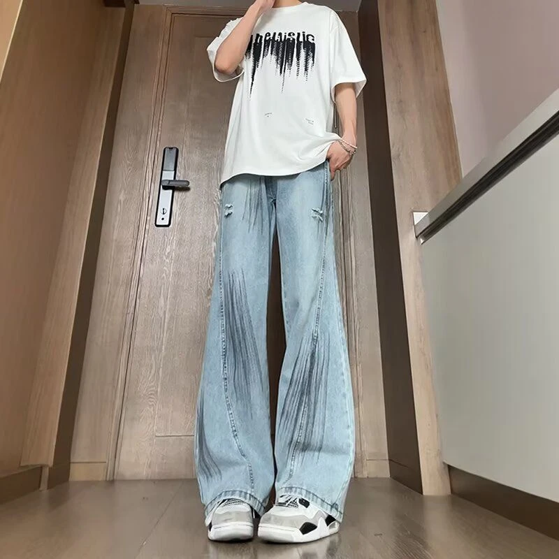 浅蓝色弯刀破洞牛仔裤男潮牌痞帅炸街裤子美式高街vibe阔腿微喇裤