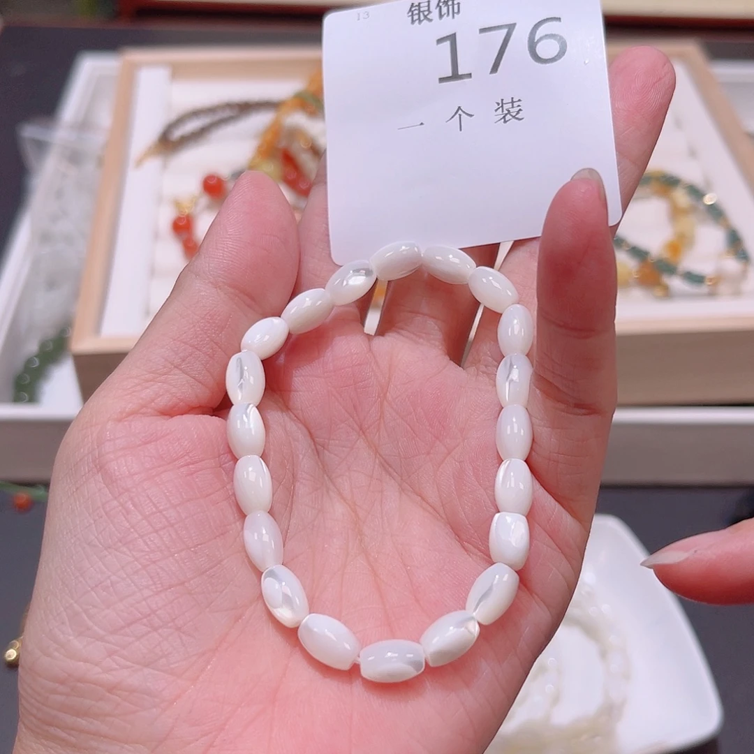 未镶嵌珠宝半成品水晶176 。