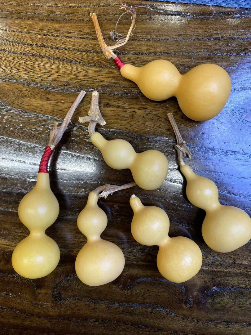 天然小葫芦一枚