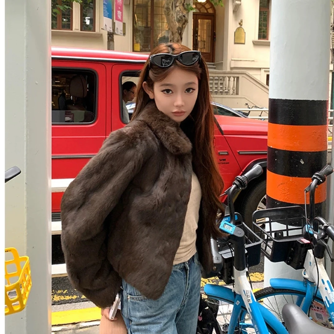 颖颖专属雪顶摩卡 短款环保毛毛外套精致俏皮