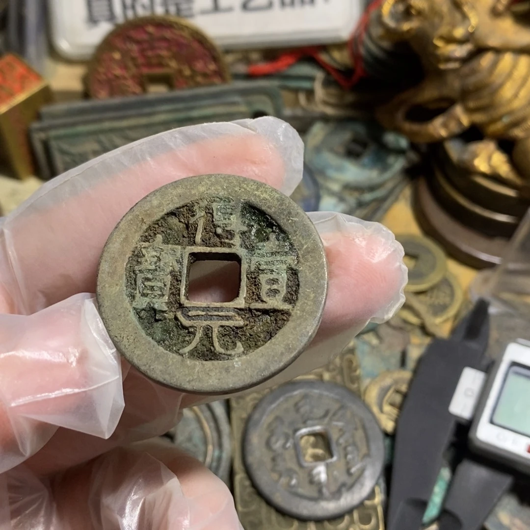 铜现代工艺品学习币
