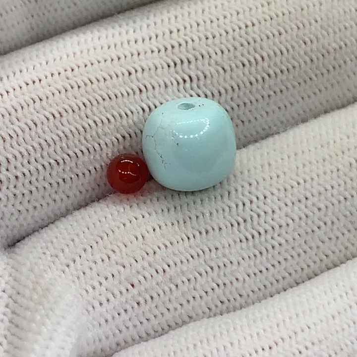 南红玛瑙配饰未镶嵌