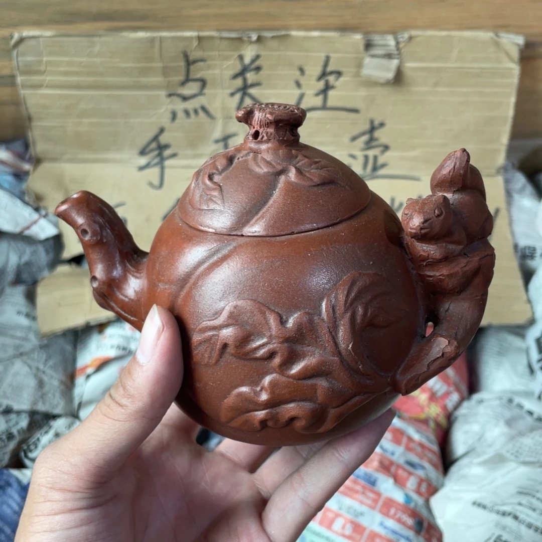 茶壶紫砂老厂紫砂壶一件。