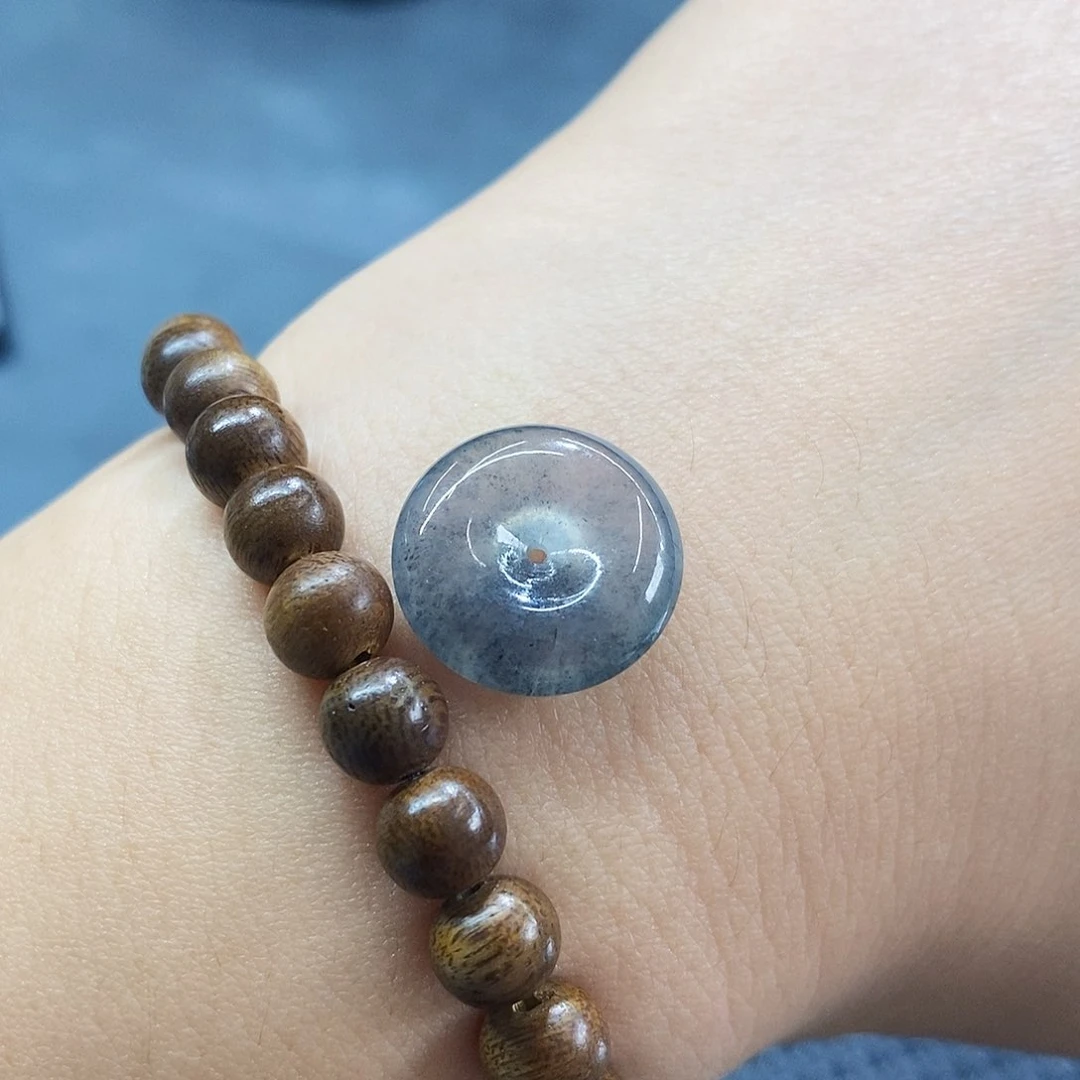 颈饰未镶嵌翡翠黑冰平安扣