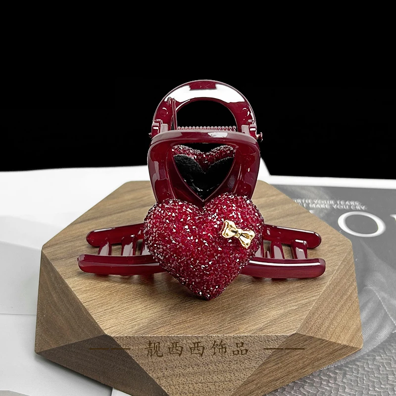 【LXX靓西西】7070 精致千金风新年气质8厘米全盘抓夹