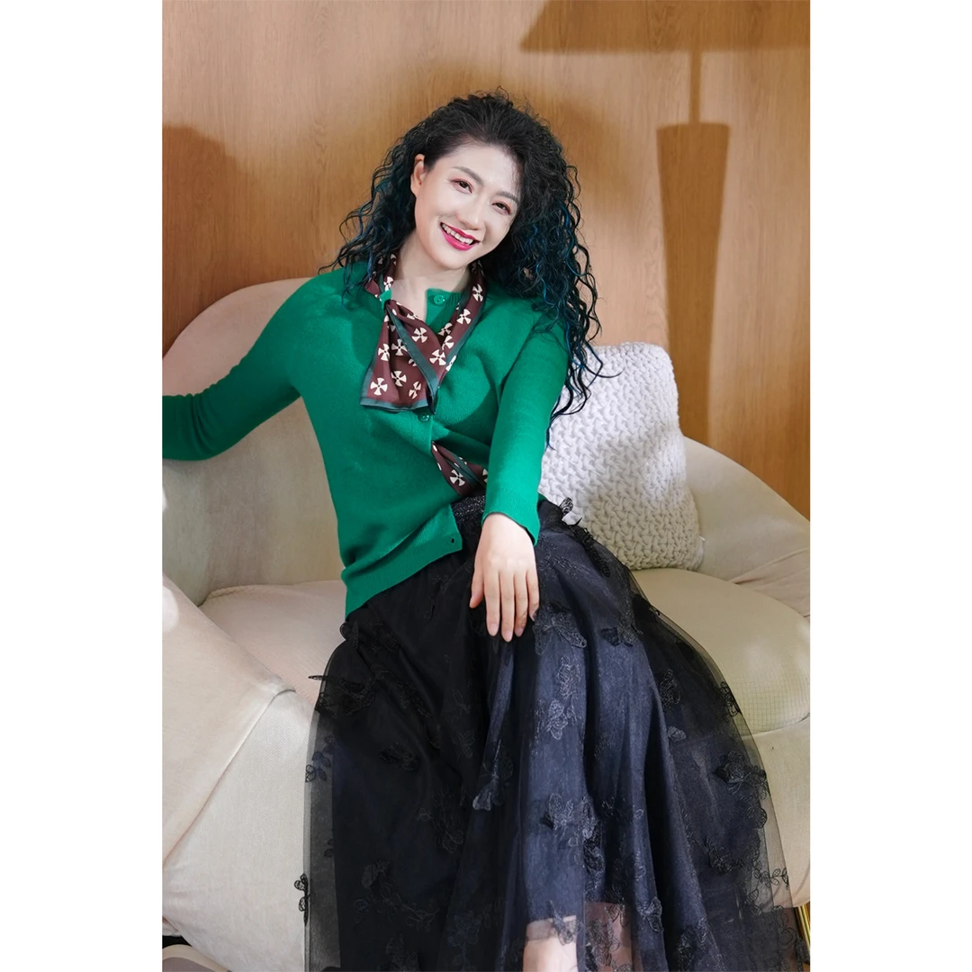 【六丑】新款秋冬百搭宽松慵懒多色纯色圆领针织开衫409AKS0041