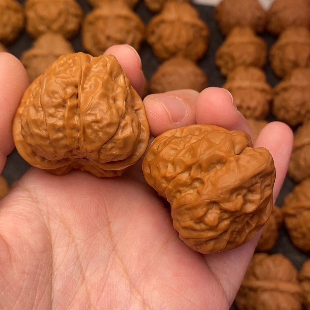 文玩核桃把件刘****）蛤蟆 37