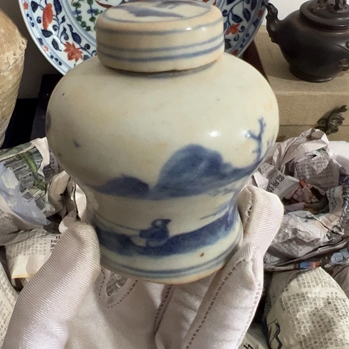 瓷片K**e青花罐子一件完整