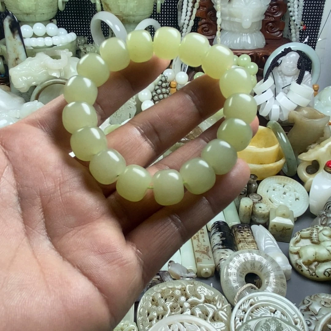 万***意和田玉（糖玉）未镶嵌颈饰