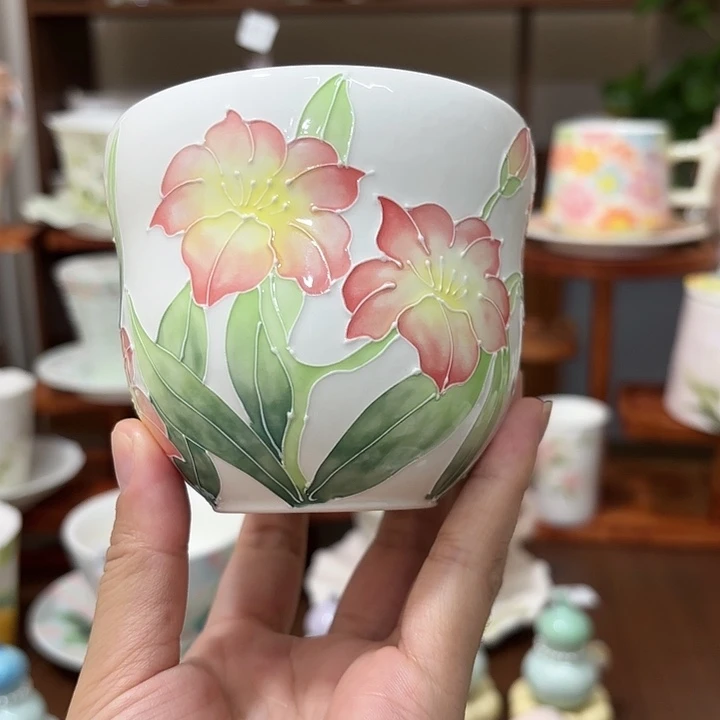 手绘高温釉下彩陶瓷
