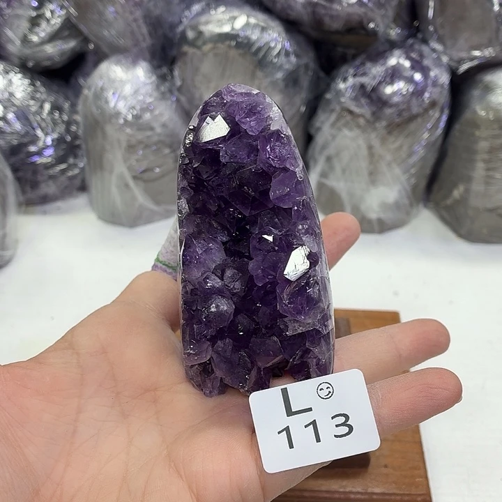 水晶摆件未镶嵌天然紫水晶