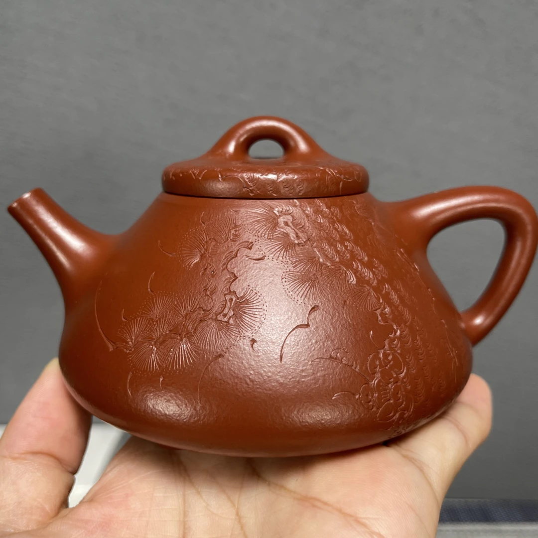 全手大红袍［子冶石瓢］，选用优质大红袍制作，容量250cc