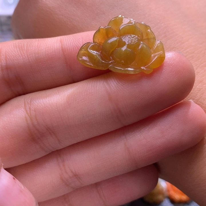 未镶嵌定制翡翠莲花