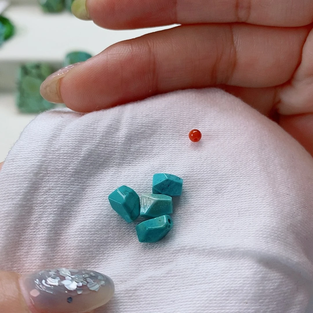 南红玛瑙未镶嵌珠宝奇石