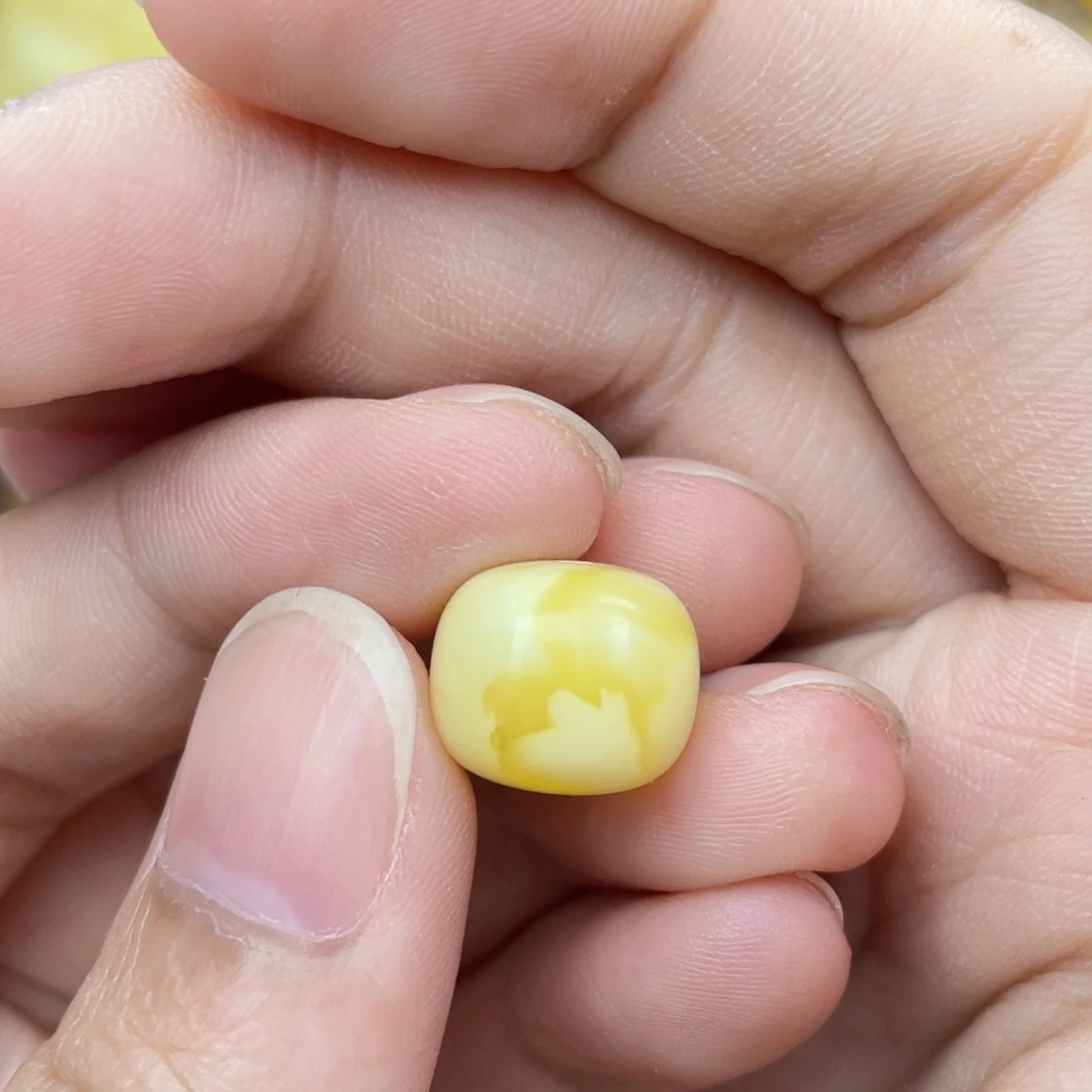 琥珀颈饰未镶嵌12mm