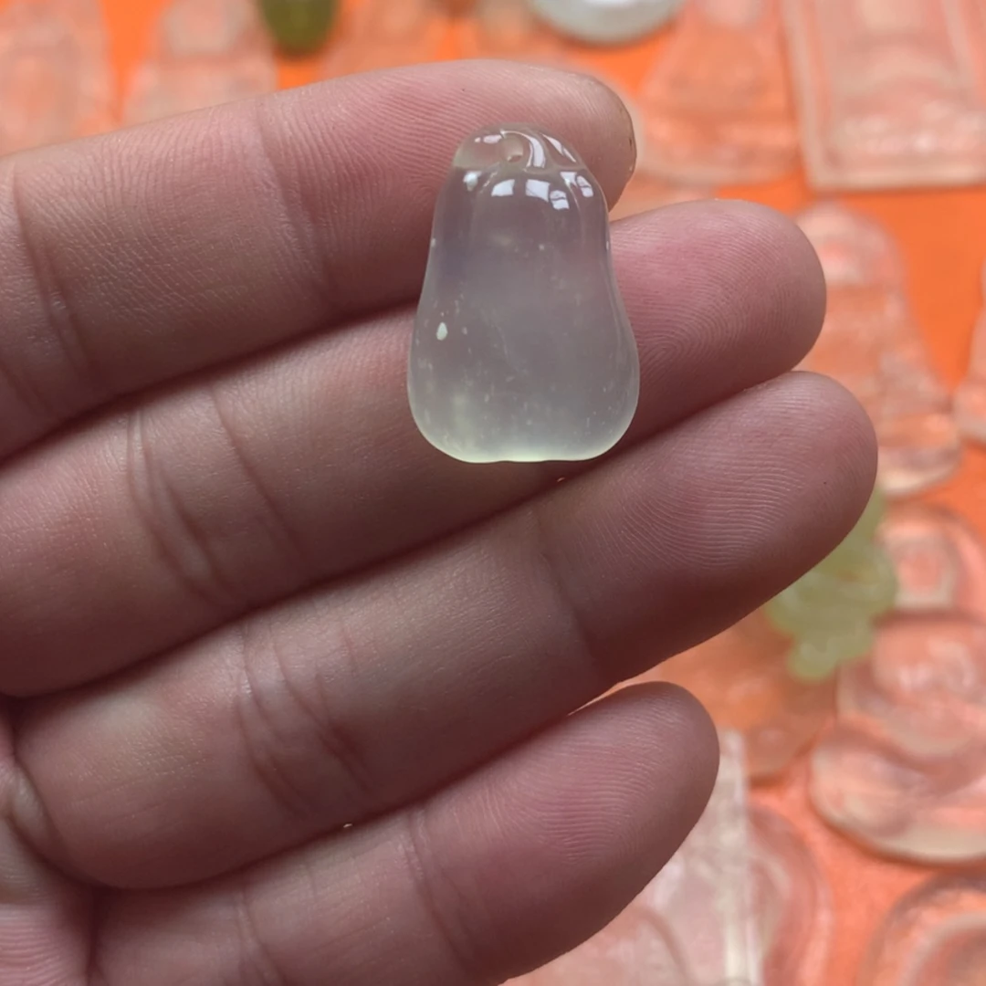 【闪购商品】未镶嵌蛇纹石玉颈饰