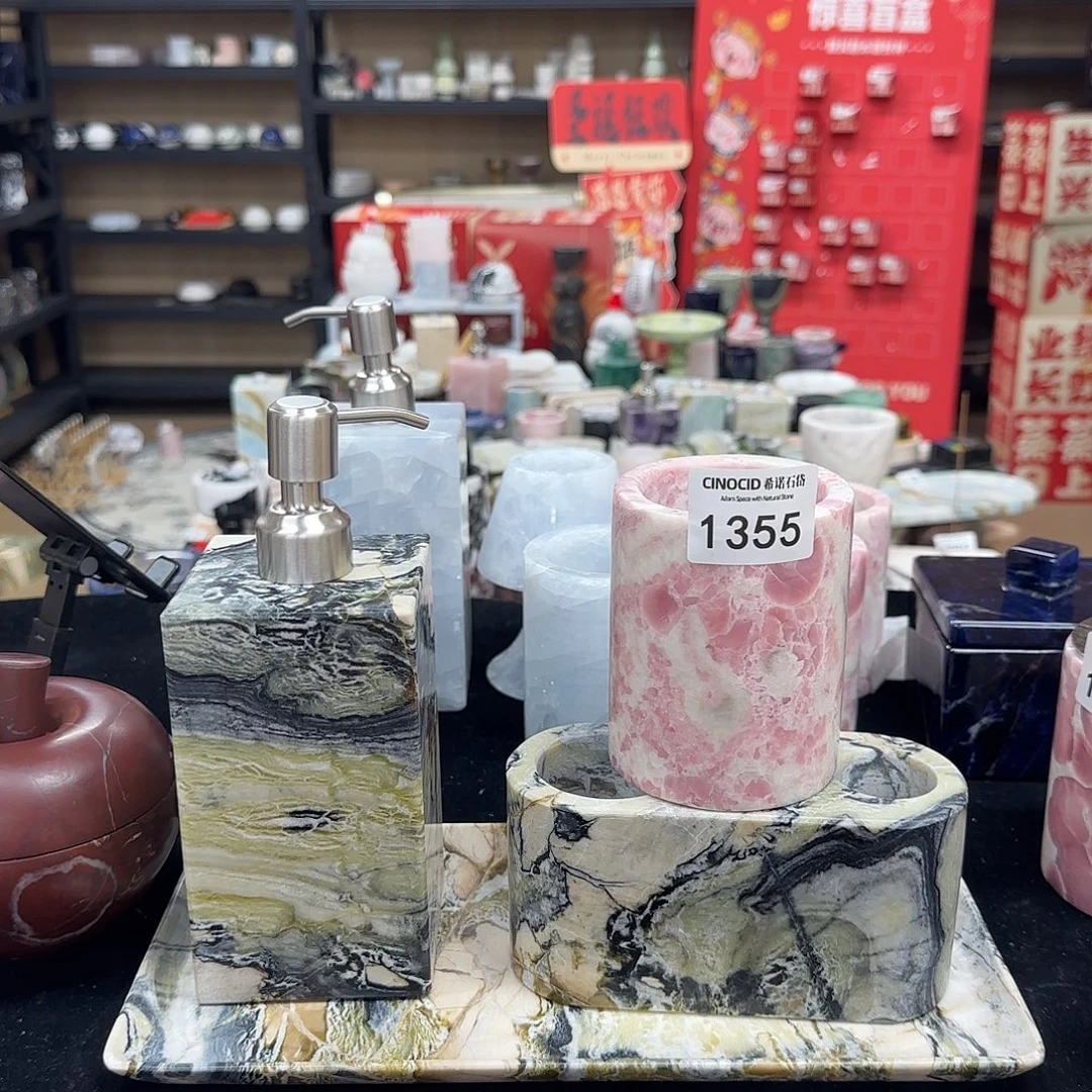 小***邵四件套暮光1355福利