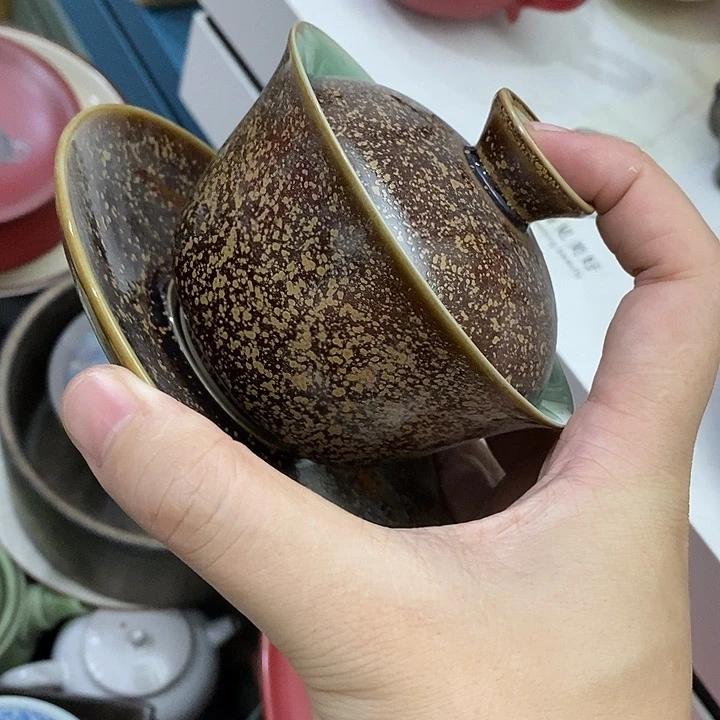 陶瓷艺术品及陶瓷壶壶