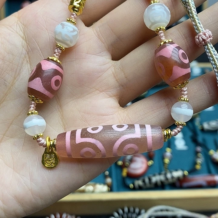 玛瑙/玉髓颈饰合金