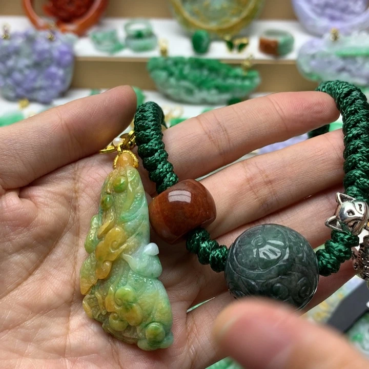 颈饰未镶嵌翡翠x****u翡翠